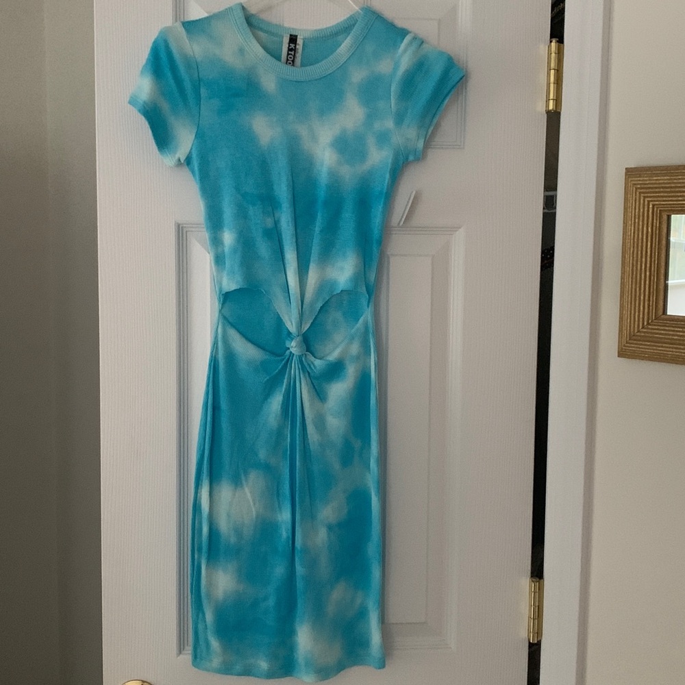 STRETCHY Blue Tie-Dye Dress with Knot Detail